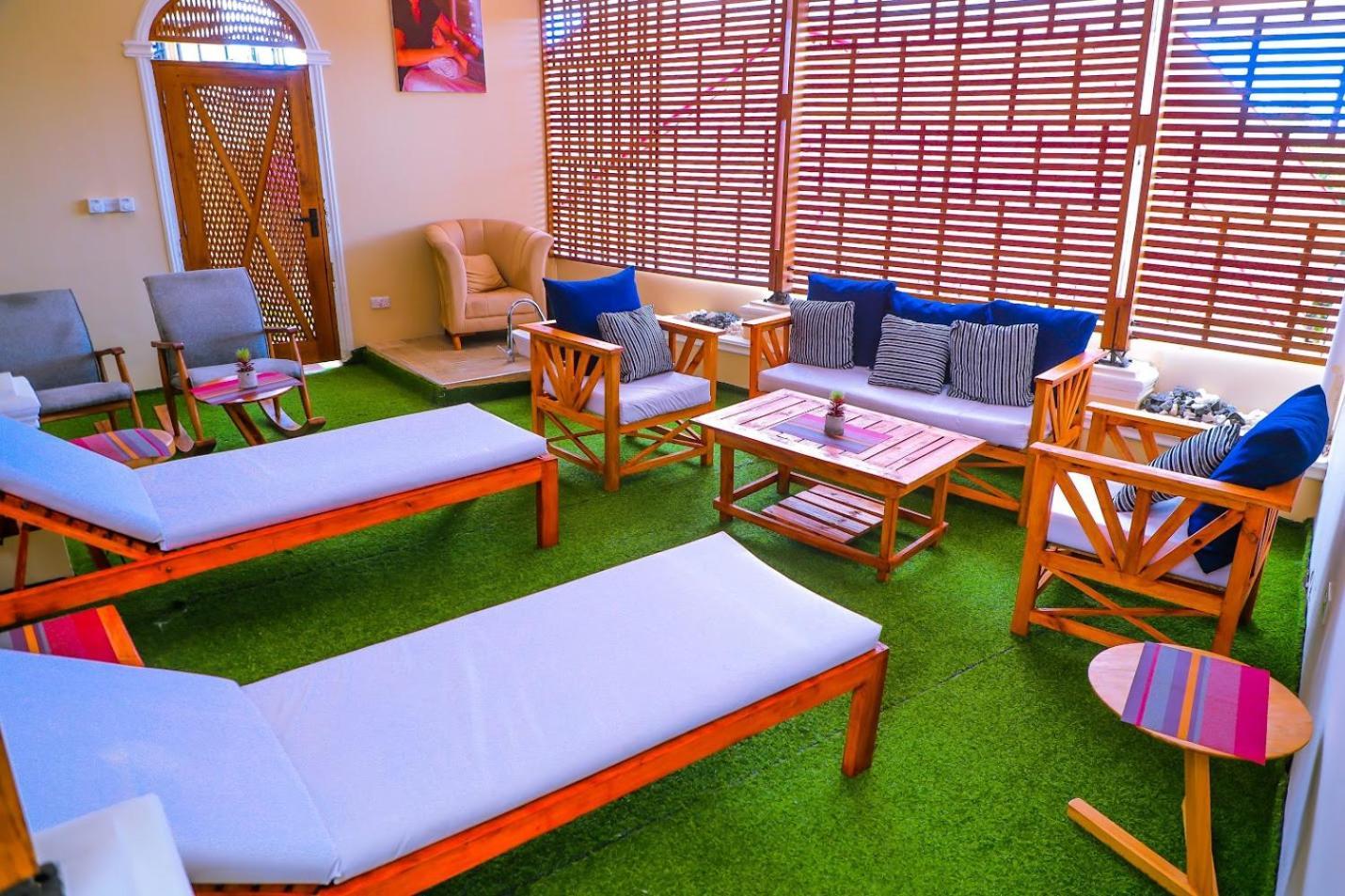 Vose Hotel & Spa Dar Es Salaam Exterior photo